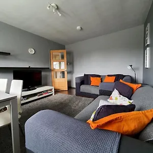 2-bedroom-free-parking-netflix-near-hospitals.hotelsaberdeenuk.com/